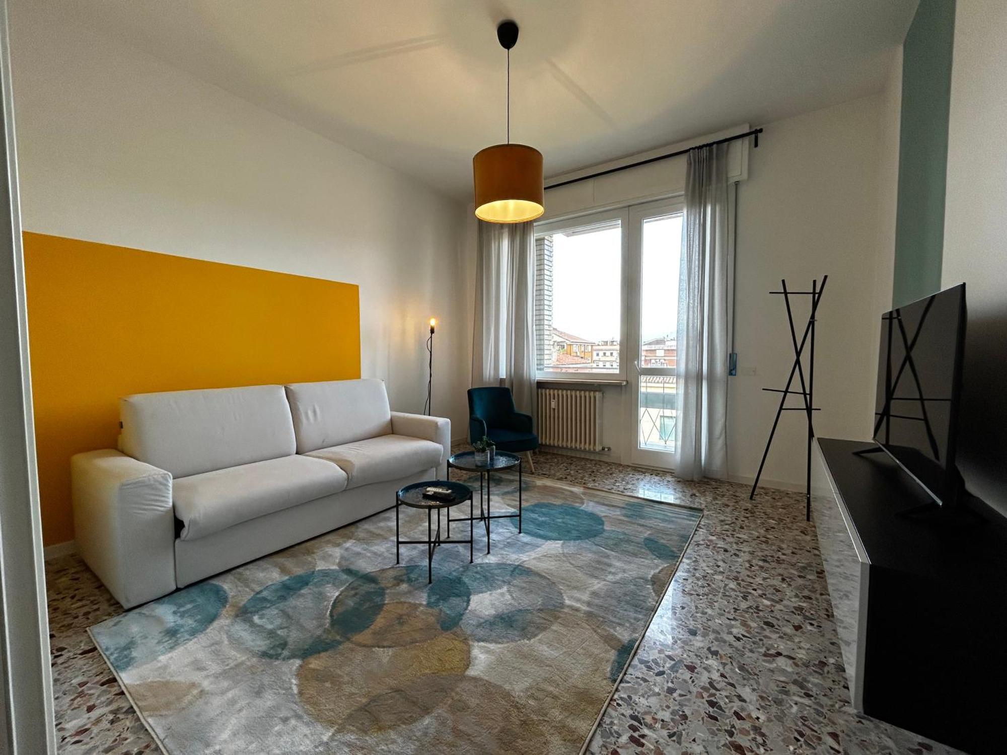 Big House-Private Parking-12" Walk From The Arena Lejlighed Verona Eksteriør billede