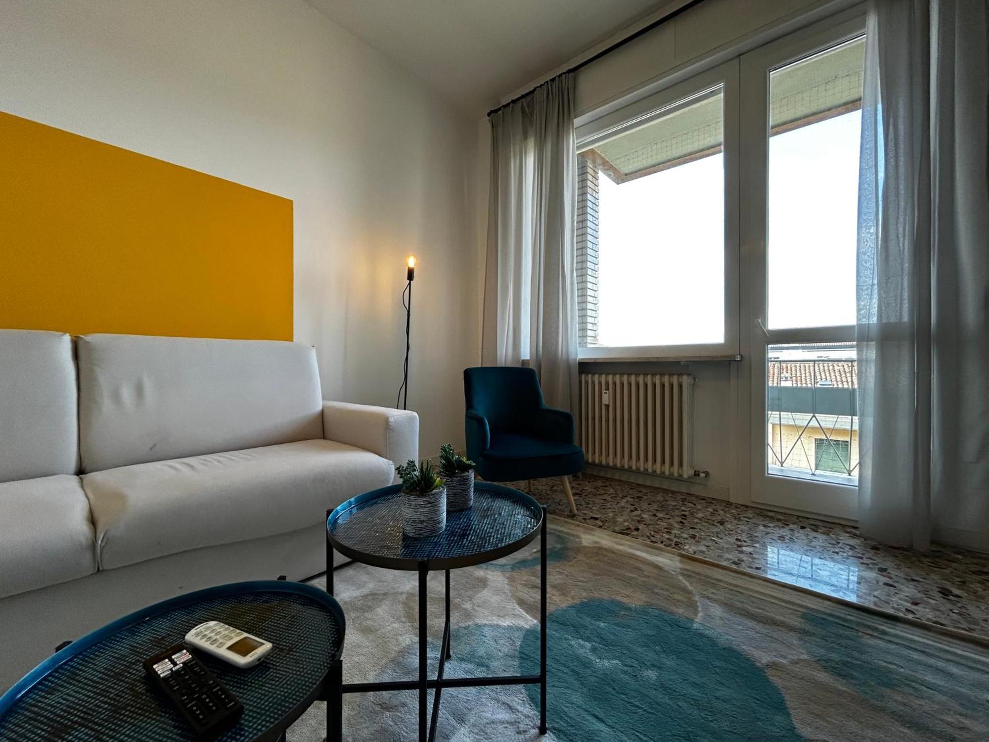Big House-Private Parking-12" Walk From The Arena Lejlighed Verona Eksteriør billede